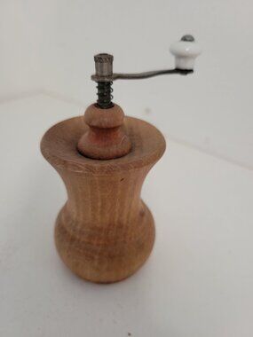 Vintage Wood and Rotating grinder Pepper Mill